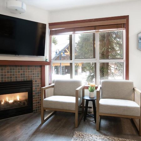 Attractive Townhouse In Whistler Village With Hot Tub Exterior foto